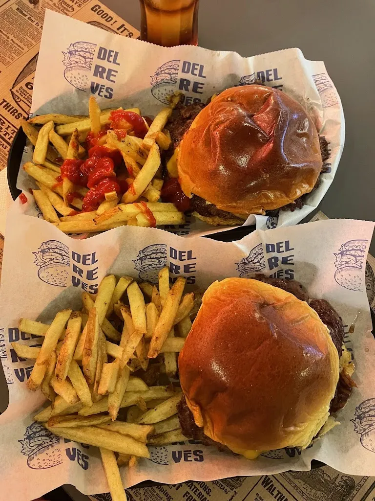 África Cervera_Del revés_Alhendín_review