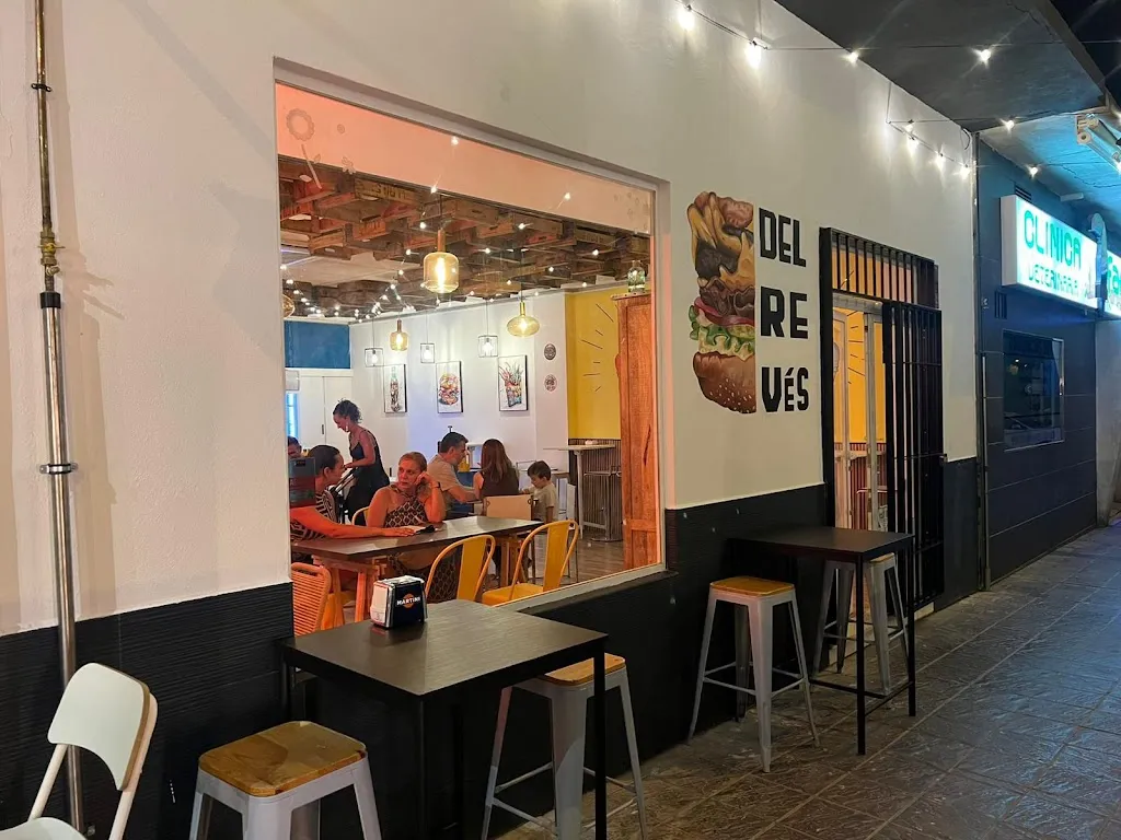 Del revés_Alhendín_slider_image_1