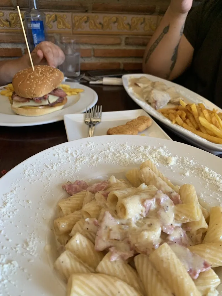 Paloma_Restaurante Pizzarelli Alhendín_Alhendín_review