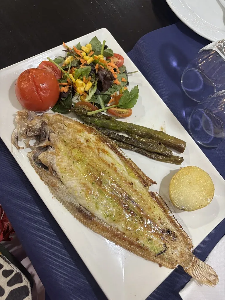 Veronika Suhaka_Restaurant La Roca de Tossa_Tossa de Mar_review