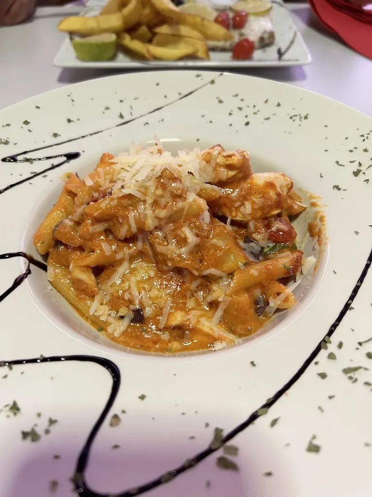 Linda ferrier_Deb's Pizzeria_Algorfa_review