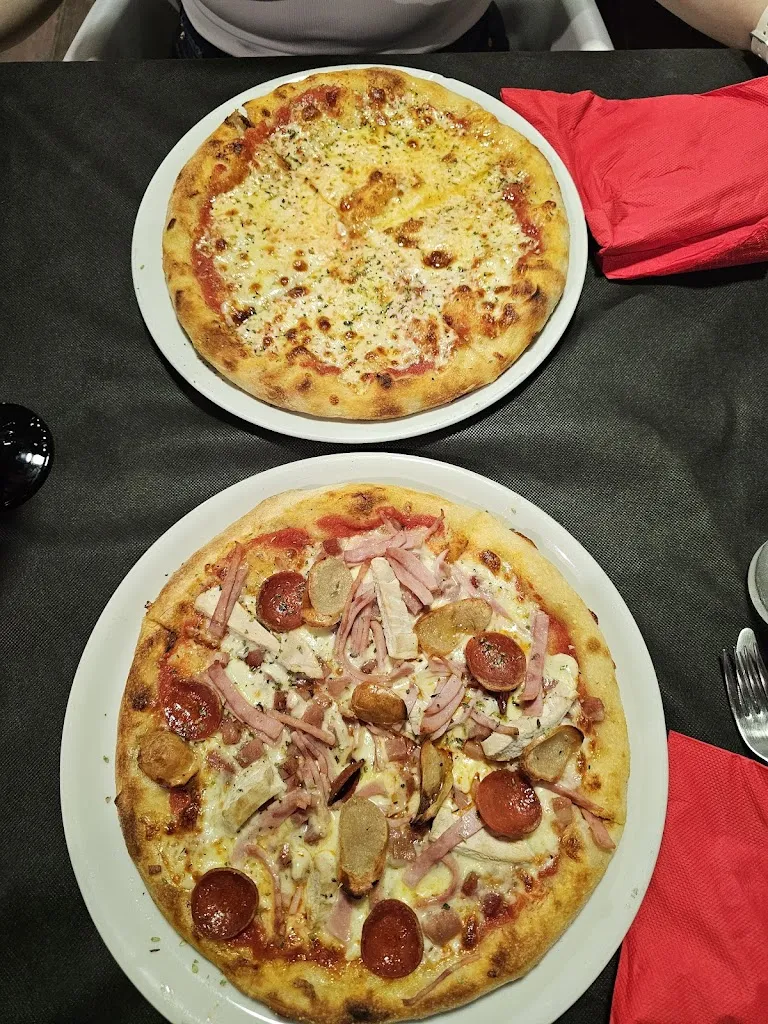 Deb's Pizzeria_Algorfa_slider_image_3