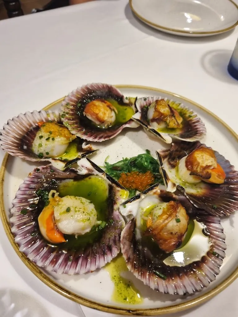 Mahjabeen Brammall_Restaurant Santa Marta grup el xiringuito_Tossa de Mar_recensione