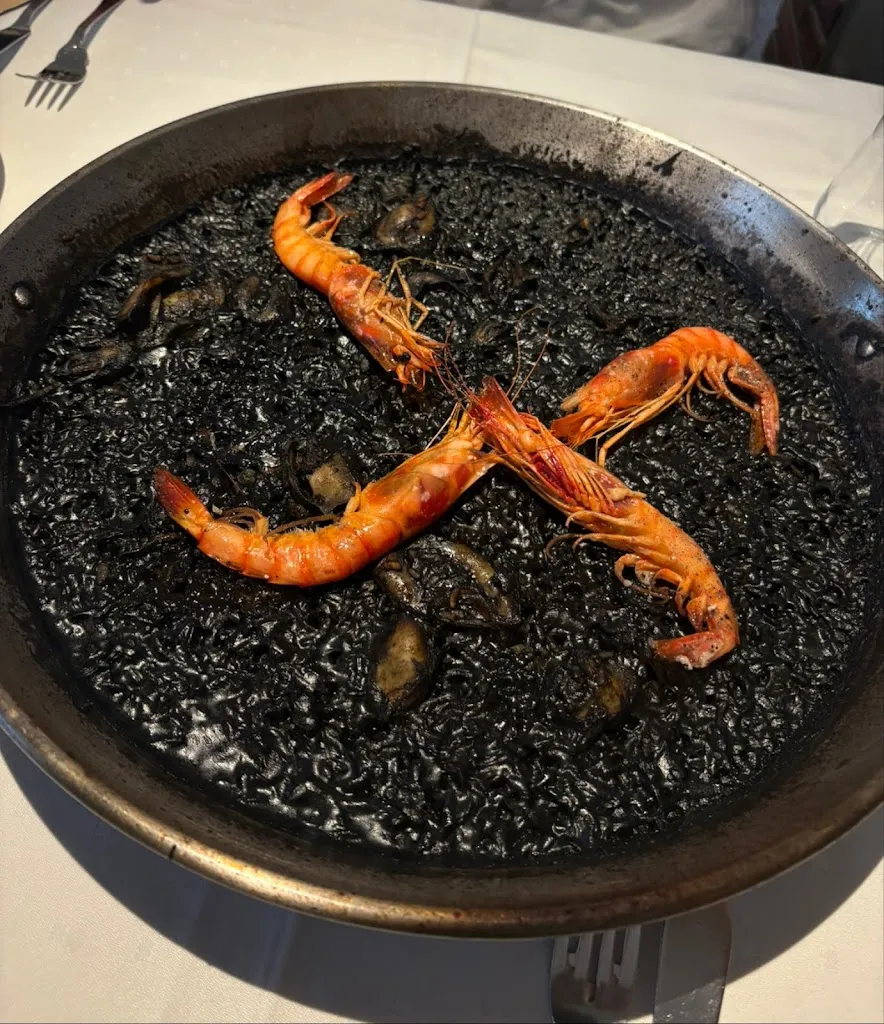 nik nikrou_Restaurant Can Pini_Tossa de Mar_review