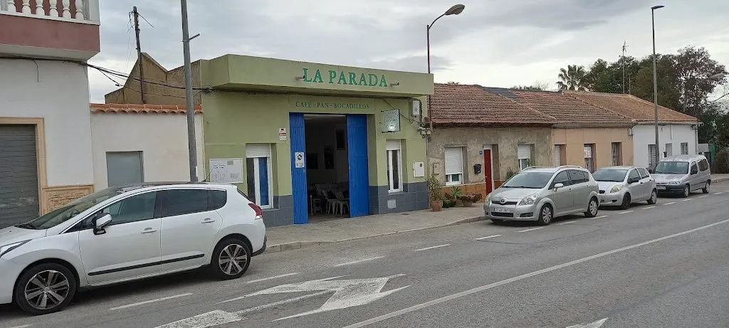 Gary Cockcroft_La Parada by Mika_Algorfa_review