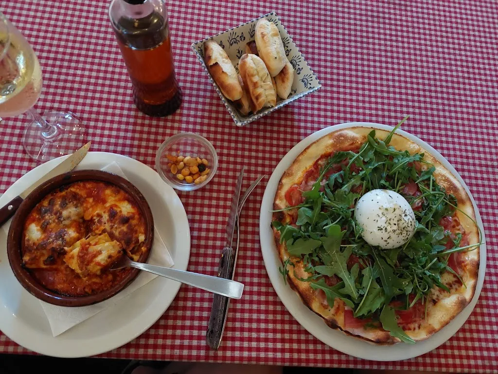 PAVEL MARKOVIĆ_Pizzeria Anna_Tossa de Mar_review