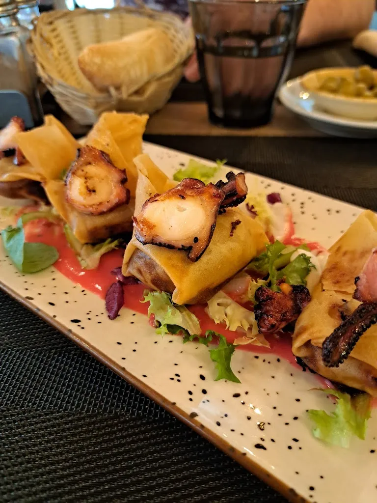 Laura Flanagan_Restaurant Can Fabrellas_Tossa de Mar_review