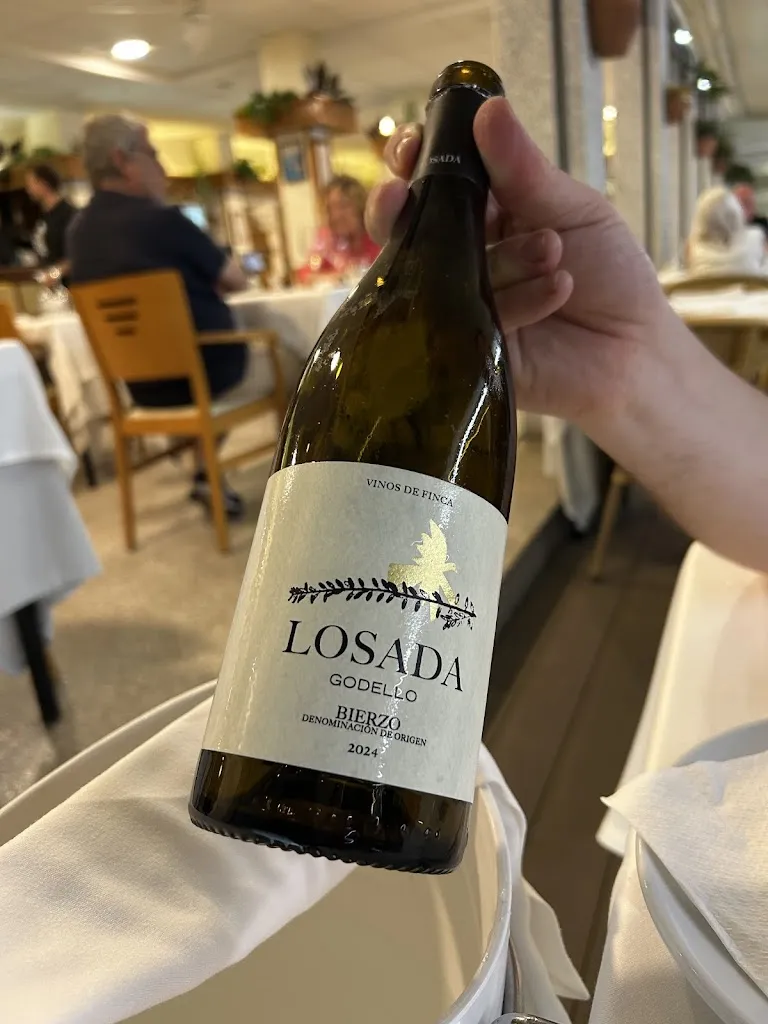 Monique Ribeiro_Restaurant Tursia_Tossa de Mar_review