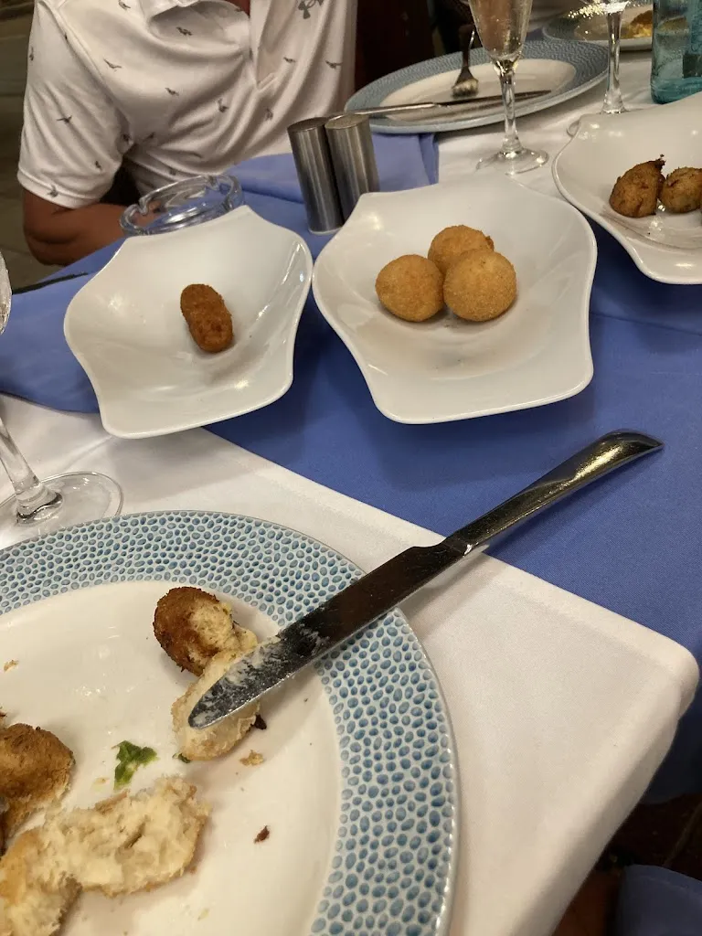 Cvetelina Marinova_Restaurant Bahia_Tossa de Mar_avis