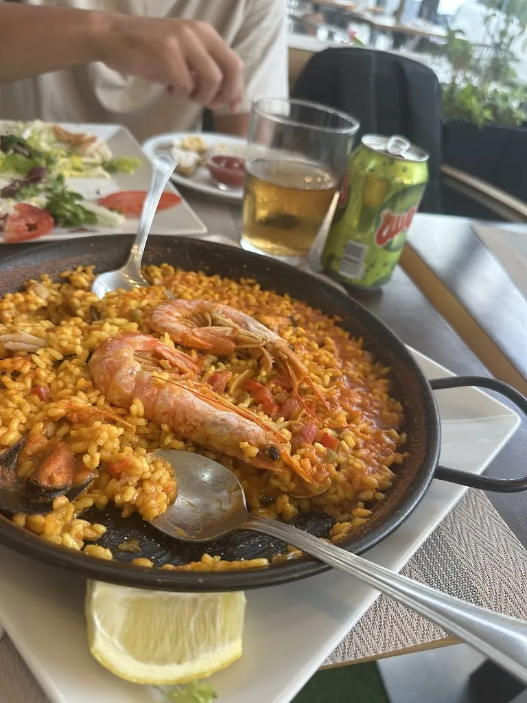 souhaida Lkhoyaali_Restaurante arakman halal_Tossa de Mar_review