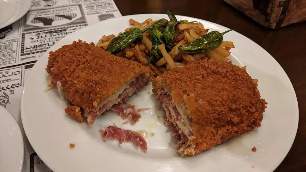 Menu_Restaurante Eguzkilore Euskal taberna_Tossa de Mar_image_7