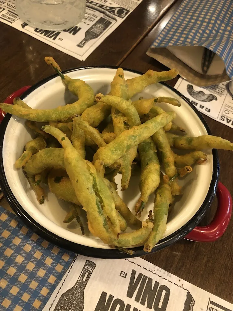 YH LIANG_Restaurante Eguzkilore Euskal taberna_Tossa de Mar_review