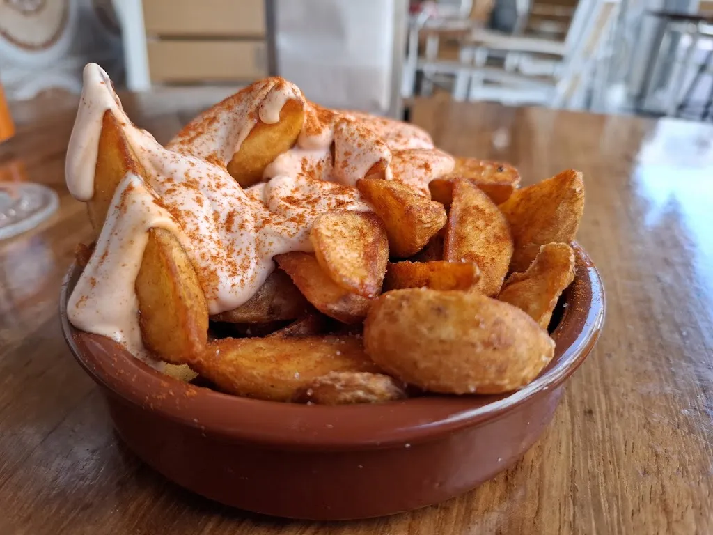 Krishanu DE_Bar Savoy_Tossa de Mar_review