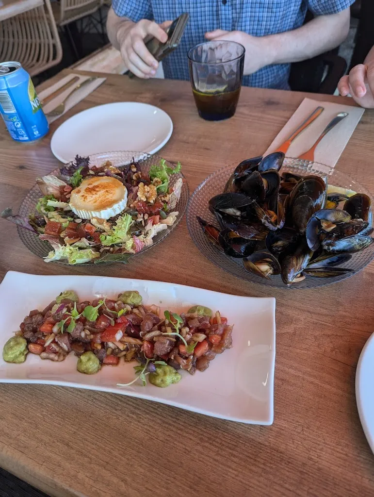 Ella Kirkpatrick_Can d'Oru_Tossa de Mar_recensione