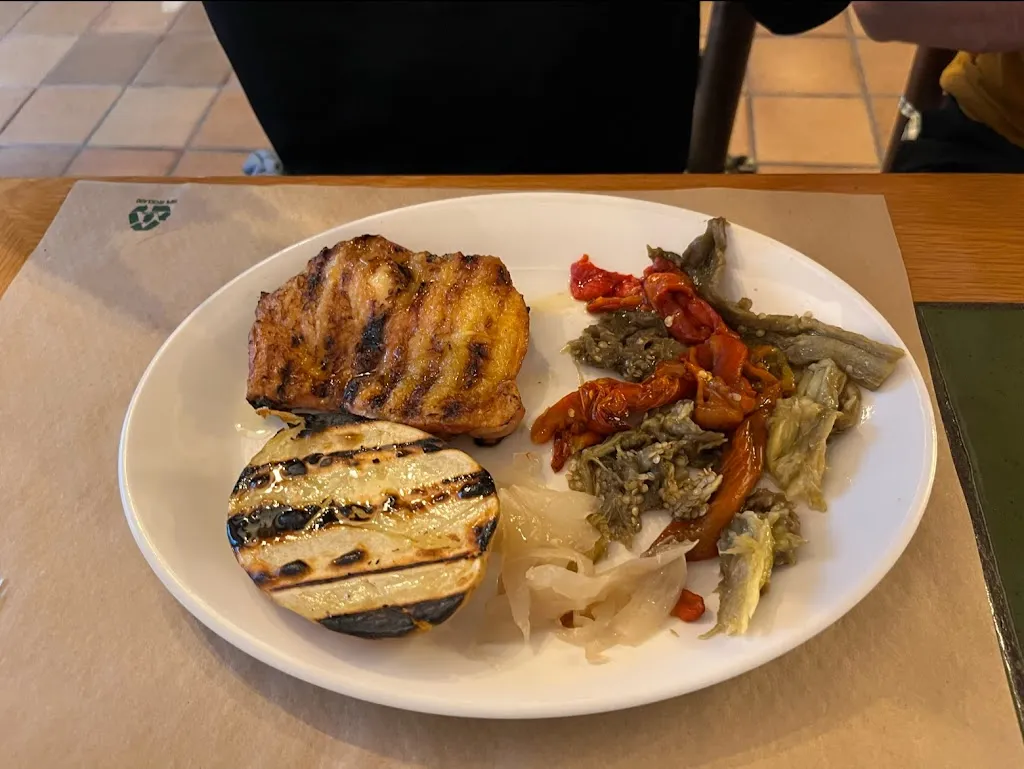 Roman Janssen_Can Paset_Tossa de Mar_review