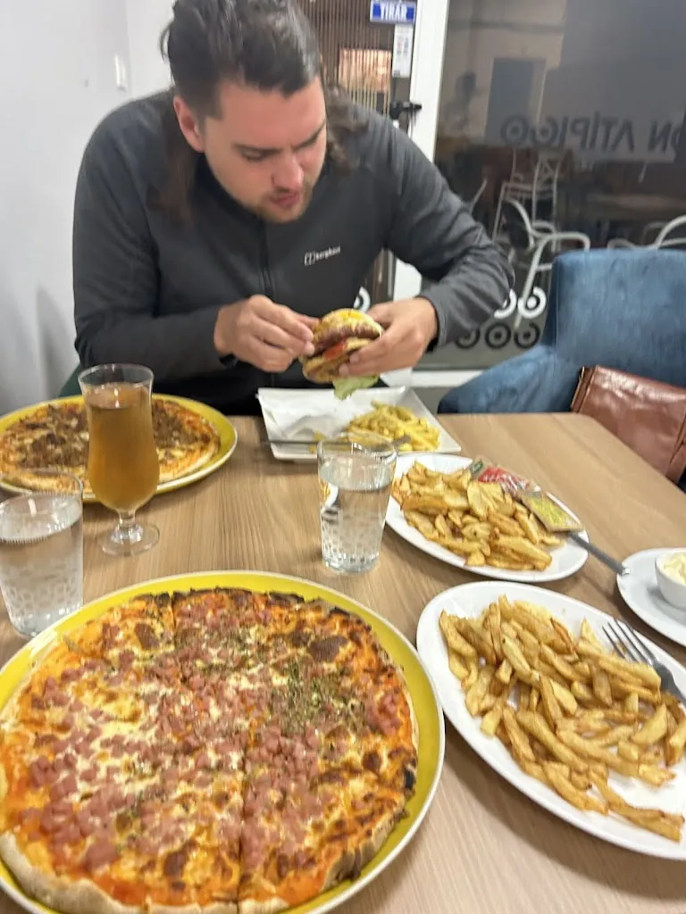 Maddie Mcgregor_Rincon atipico_Beas de Granada_review