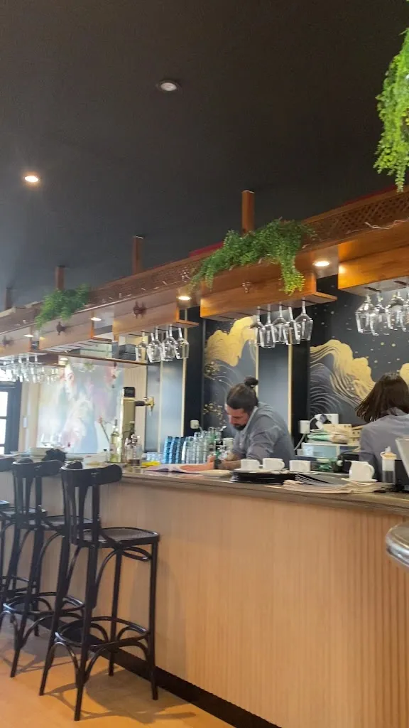 Abigail Tunstall_Origami Fusion Kitchen_Albolote_review