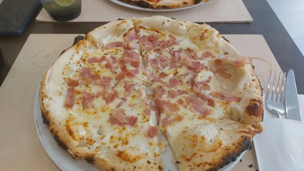 Ana G._Restaurante pizzería Arolena - Sabores Mediterráneos_Albolote_review