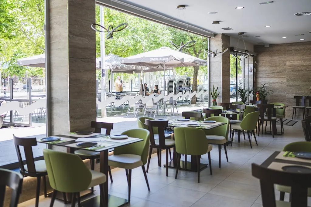 Restaurante pizzería Arolena - Sabores Mediterráneos restaurant in Albolote