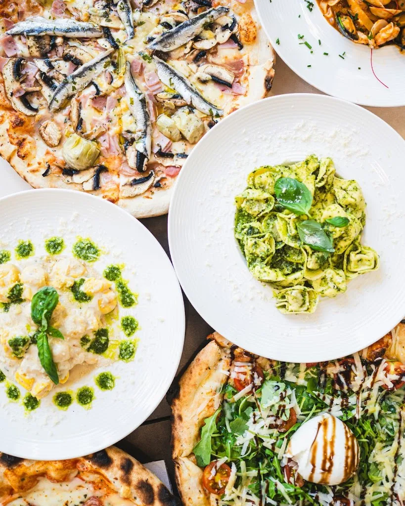 Restaurante pizzería Arolena - Sabores Mediterráneos_Albolote_slider_image_3