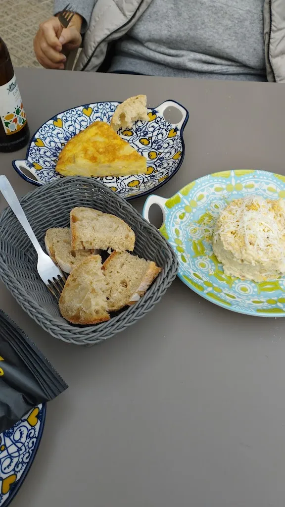 Susan Storrar_La Carabina Café-Bar_Algorfa_review