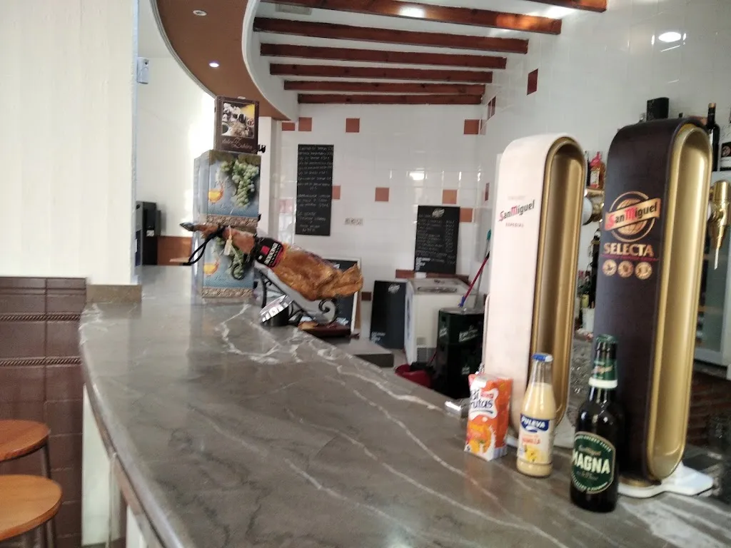 Julio Perez_bar la tostada de jamón_Albolote_review