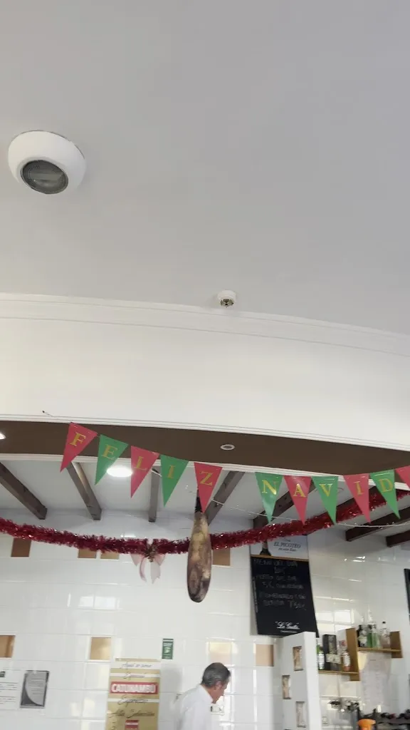 Mariam Chang _bar la tostada de jamón_Albolote_review