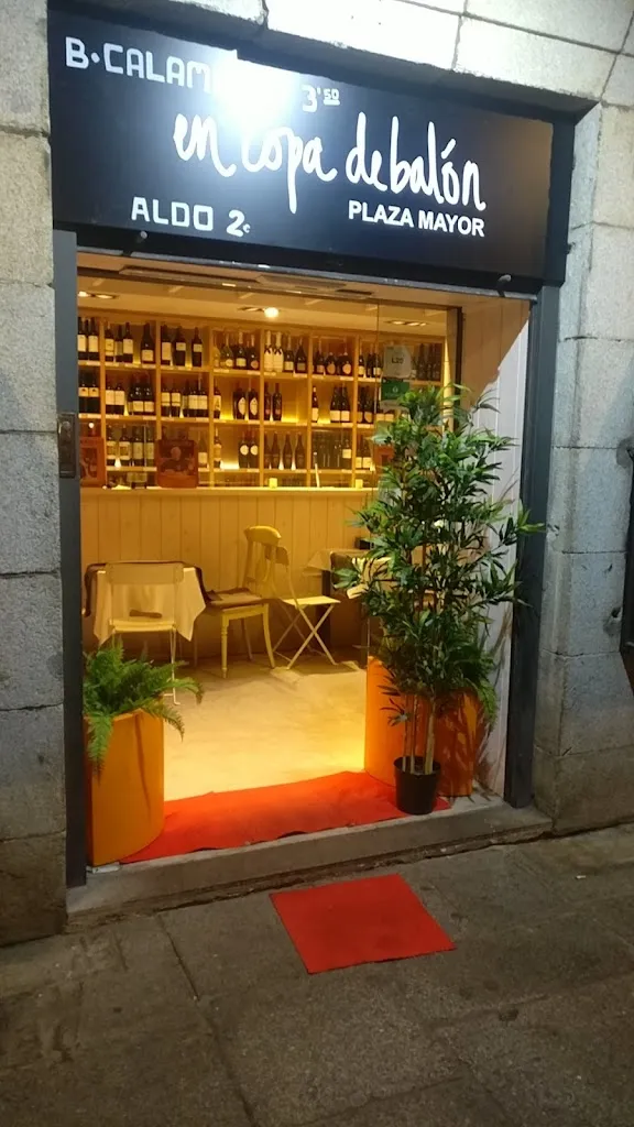 En Copa de Balón Enotaberna restaurant in Balones