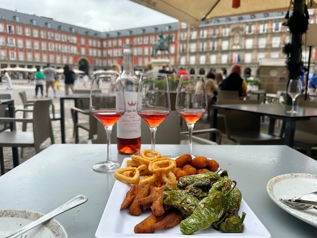 En Copa de Balón Enotaberna_Balones_slider_image_3