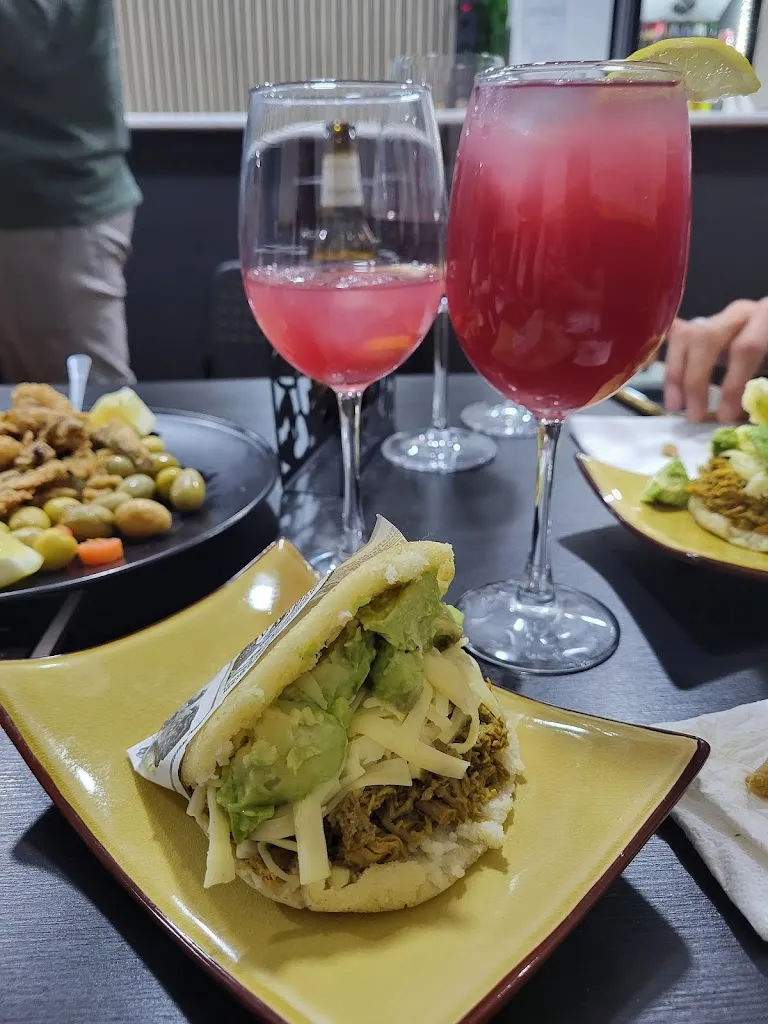 Rustika food and drink_Armilla_slider_image_3