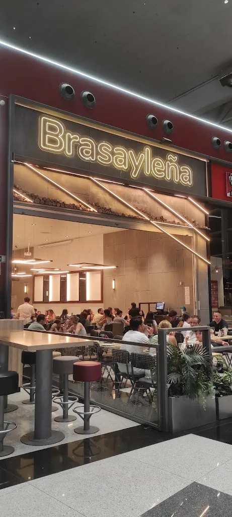 Alan Gonzalez_Restaurante Brasayleña Nevada_Armilla_avis