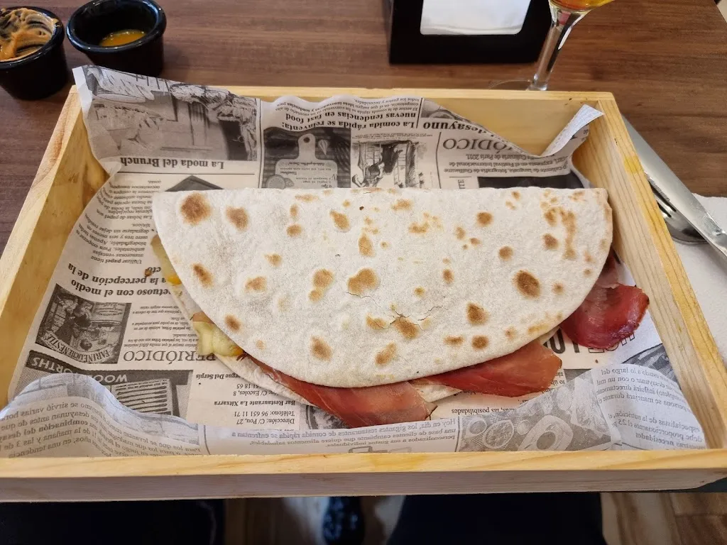 Tero Keski-Valkama_Pibonazzo Piadina Italiana | Armilla_Armilla_review