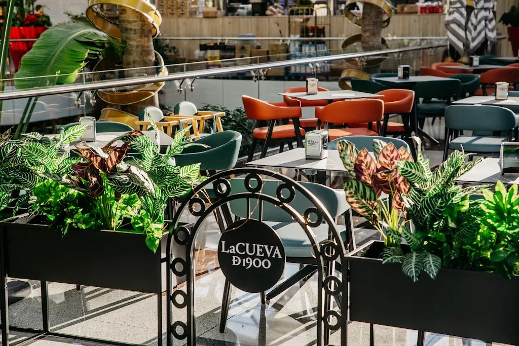 La Cueva de 1900 / Nevada II _Armilla_slider_image_3