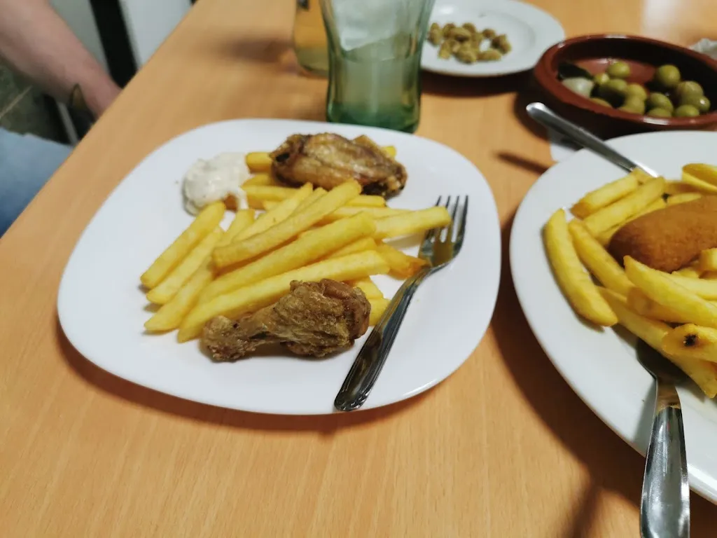 kamikamui18_RAMONA APAVALOAI_Armilla_review