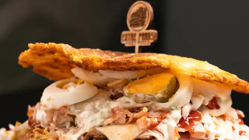 ENTRE PANAS FAST FOOD _Armilla_slider_image_2