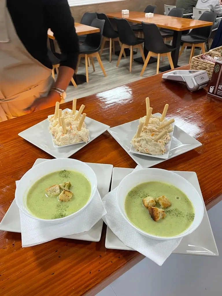 Menu_La isleta café bar tapas_Benalúa_image_8