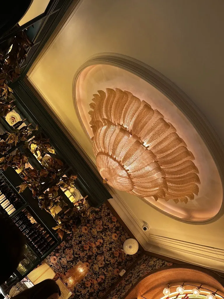 Mariia Glazunova_Manero Madrid - Claudio Coello_Aspe_review