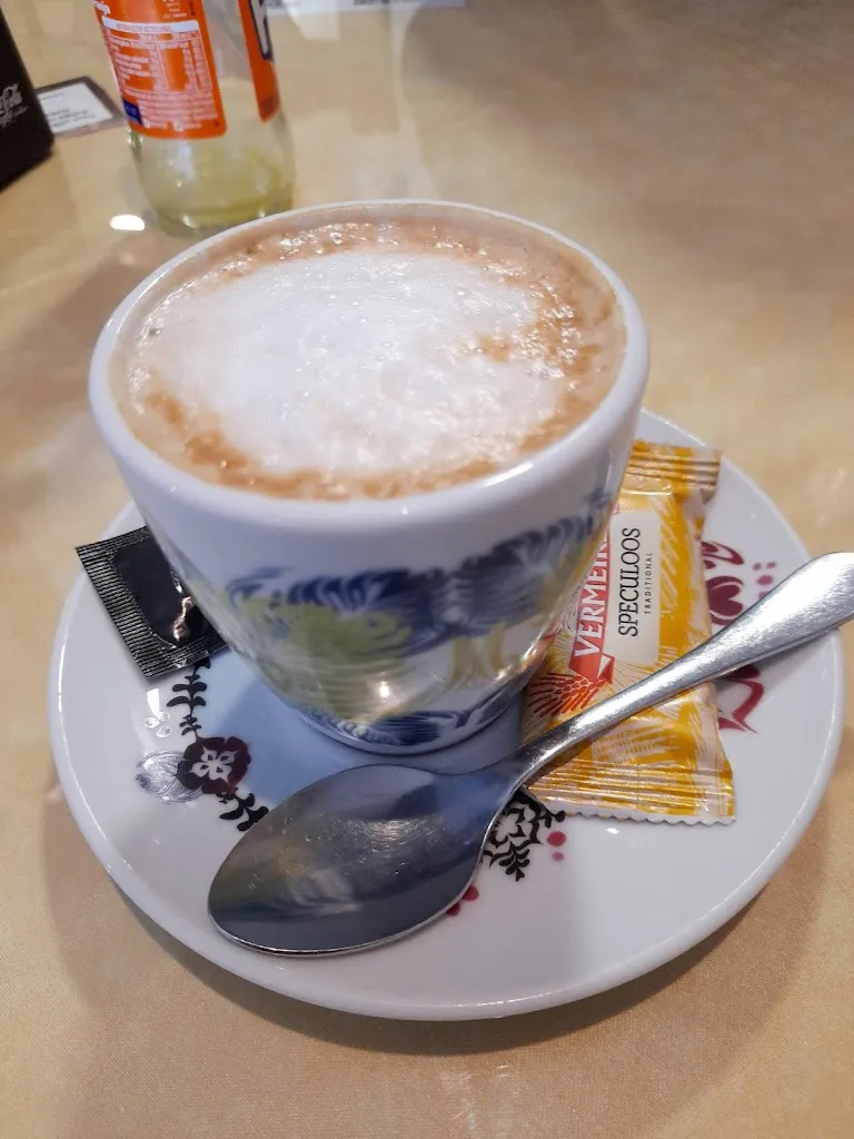 Menu_Alhambra Cafe Bar La Peregrina Restaurante_Benalúa_image_2