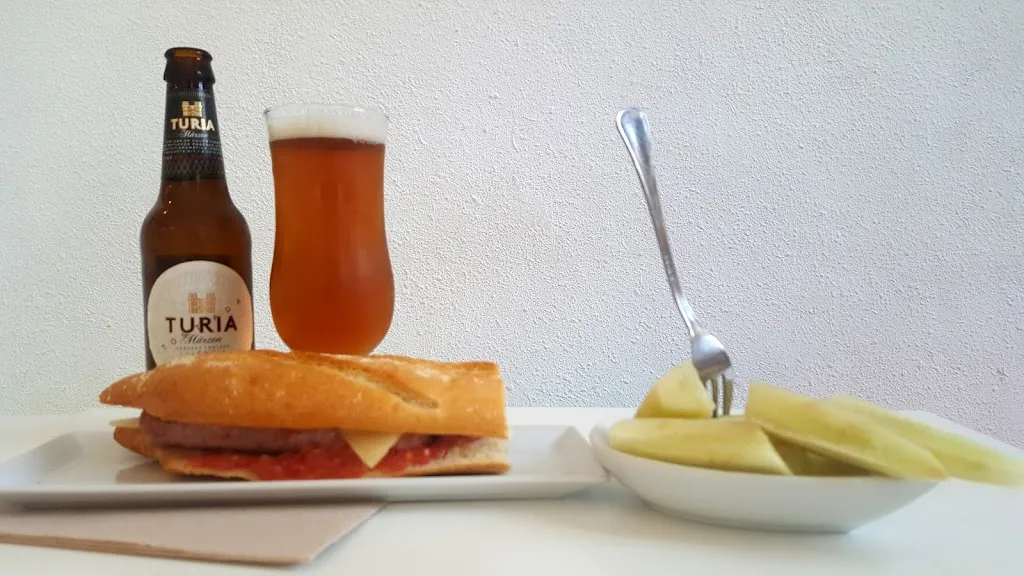 Menü_RAVI CAFÉ_Benalúa_Bild_7