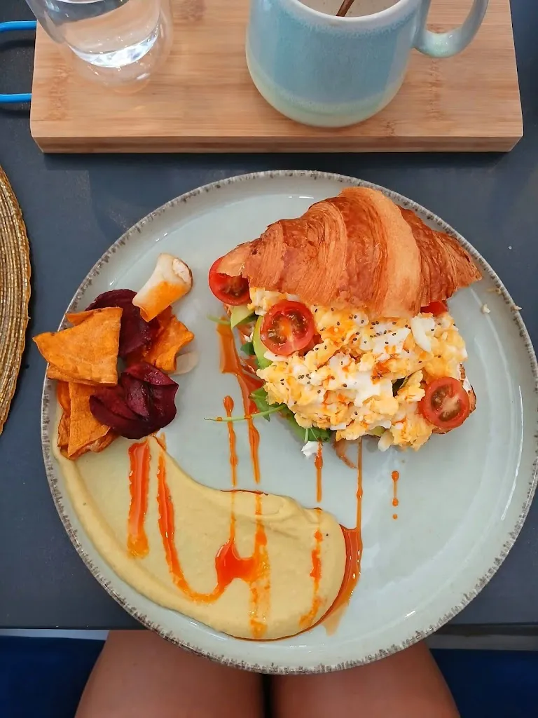 Dana N_Atem Food & Culture_Benalúa_review