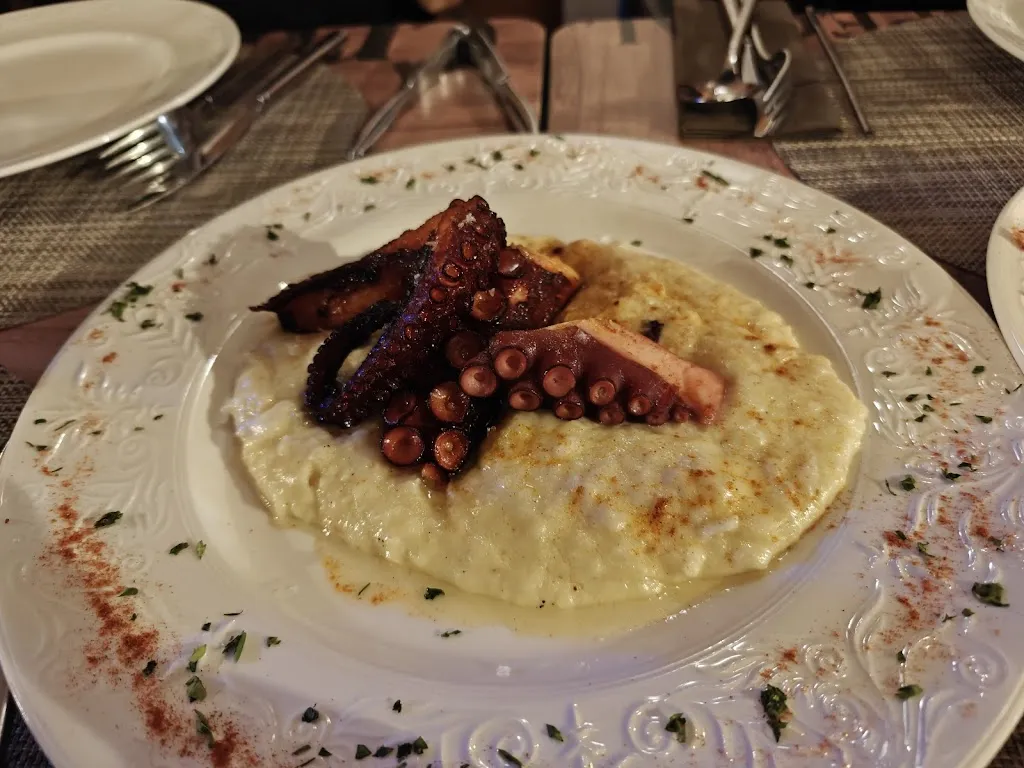 Amir Sultanbekov_Restaurante La terraza mesón_Almuñécar_review