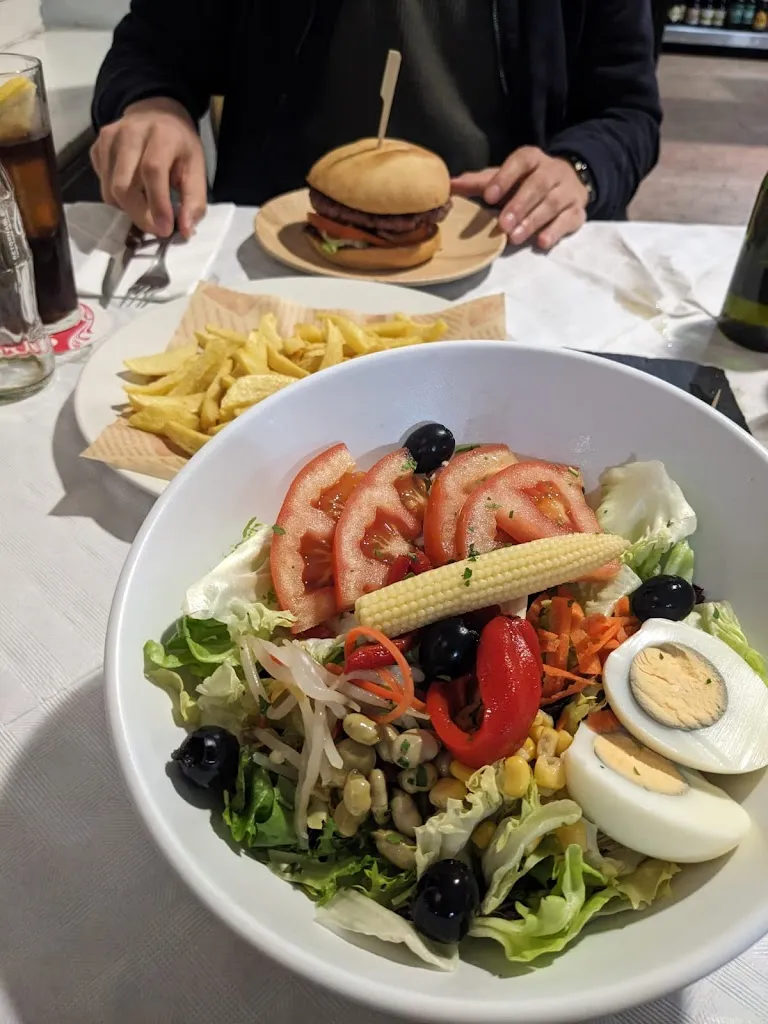 J.C. García Arrocha (Travel Spain)_Café Bar Oufti_Almuñécar_review