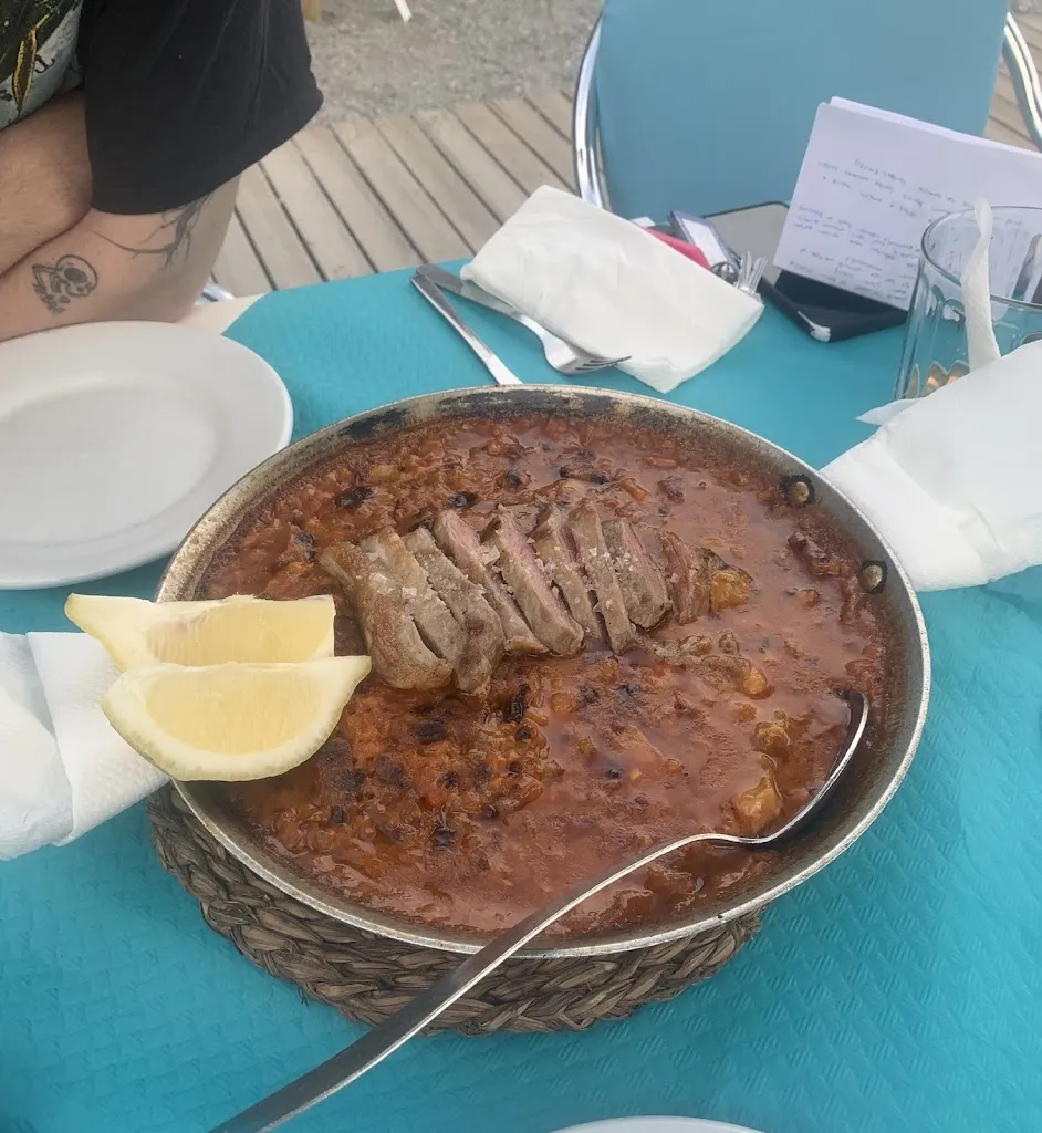 Mairead Hartigan_Discochiringuito UHA_Almuñécar_review