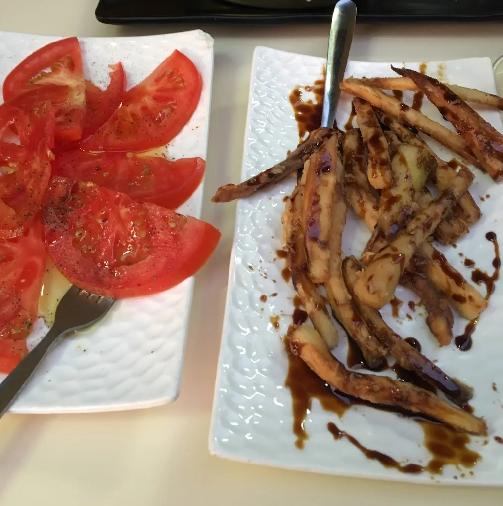 Lillith Freeman_Mesón Los Arcos_Almuñécar_review