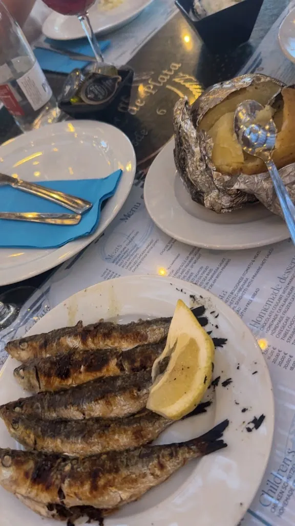 Ilinca Tutuianu_La Dorada de Plata Bar - Restaurant_Almuñécar_recensione