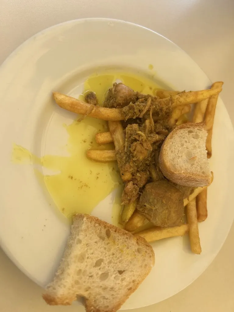 Nikole hurtado hualca_Mesón Rinconcillo de Salva_Almuñécar_review