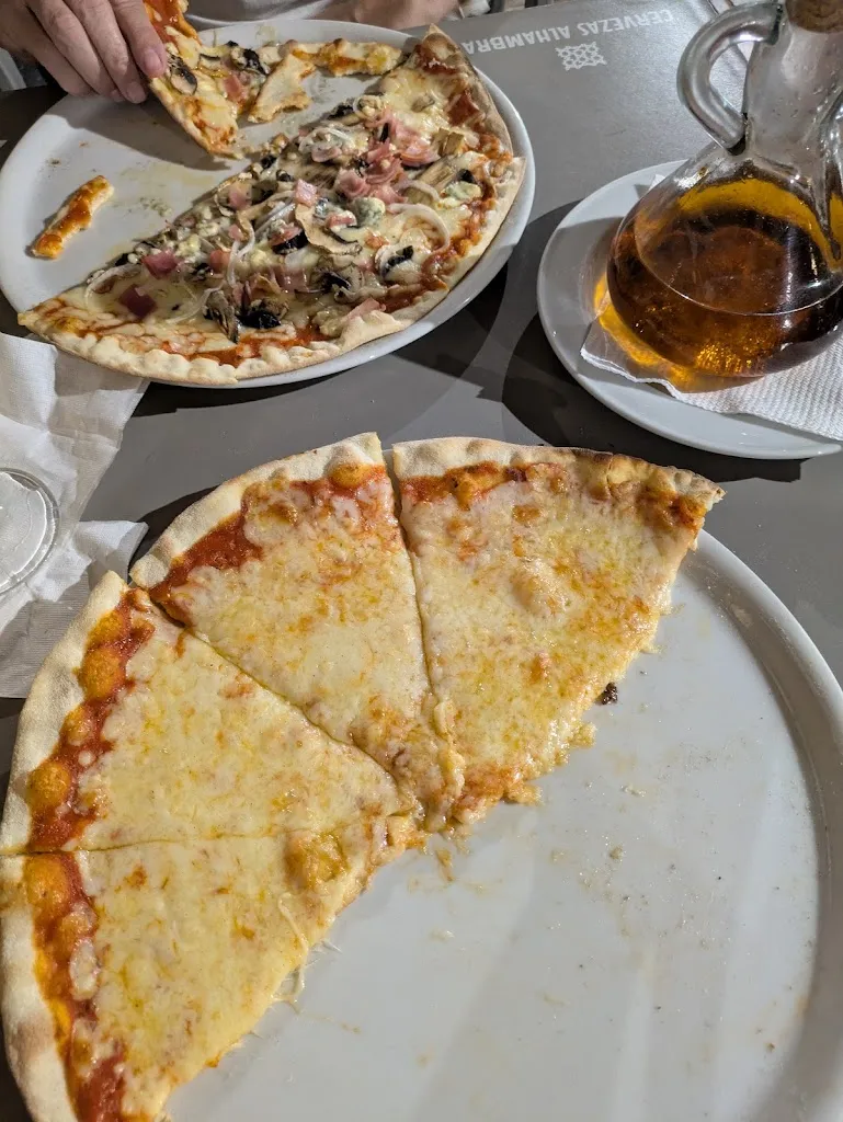 Sunna Clark_Bar Pizzería Chacho Juan_Almuñécar_review