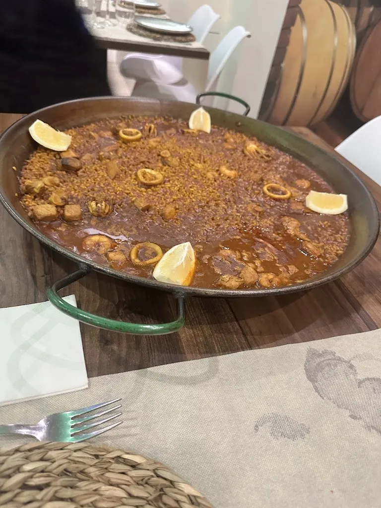 Naomi Watkins-Ligudzinska_El Xorret_Aspe_review