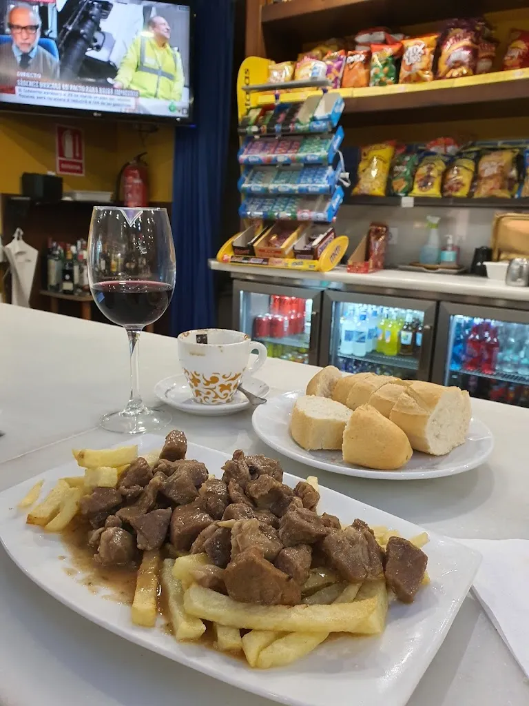 lim may sally_El Zegri_Campotéjar_review