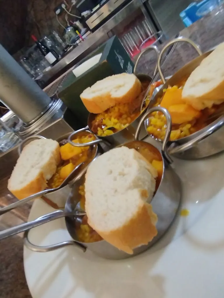 Salvador Serrano Roldán_Café Bar Volante_Atarfe_review